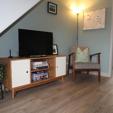 Snowdon Snug Villa ลานเบอริส ภายนอก รูปภาพ
