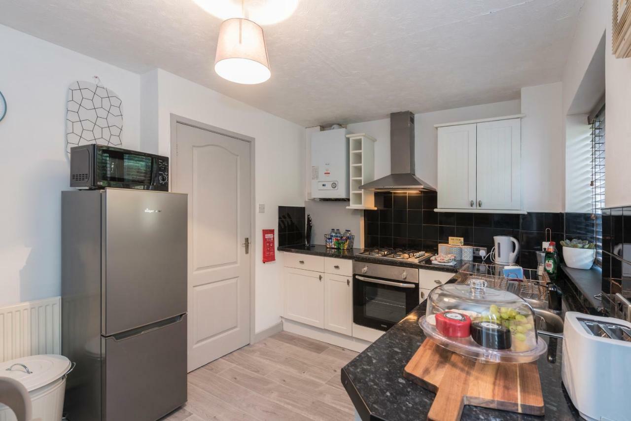 Snowdon Snug Villa ลานเบอริส ภายนอก รูปภาพ