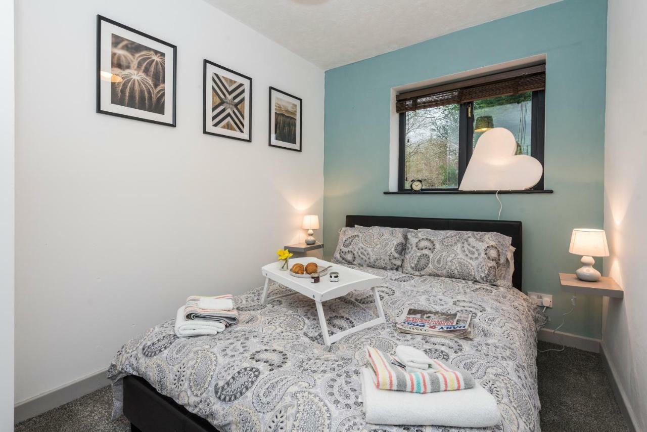 Snowdon Snug Villa ลานเบอริส ภายนอก รูปภาพ